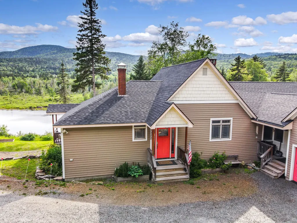 1322 Main Street Sandy River Plt ME 04970
