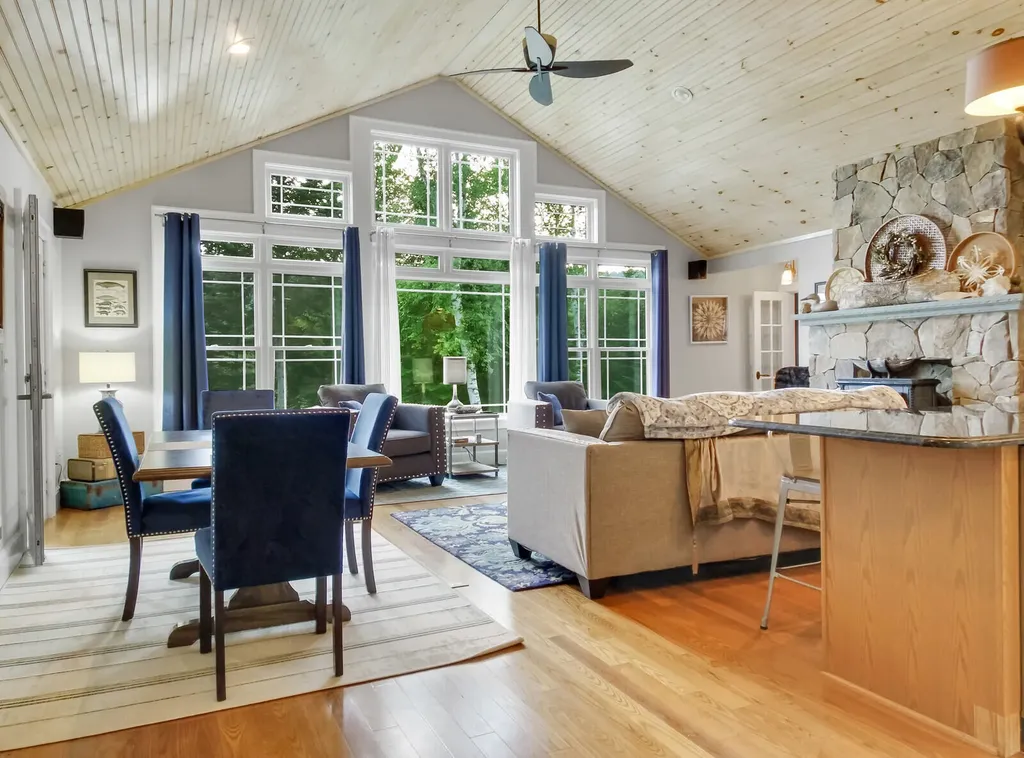 1322 Main Street Sandy River Plt ME 04970