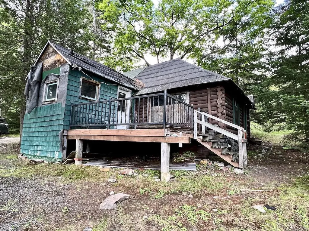 1322 Main Street Sandy River Plt ME 04970