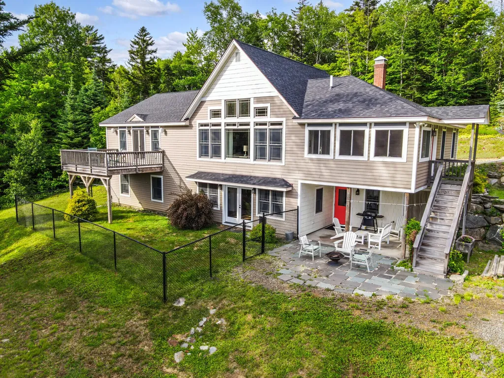 1322 Main Street Sandy River Plt ME 04970