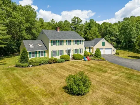 19 Westwind Drive Topsham ME 04086