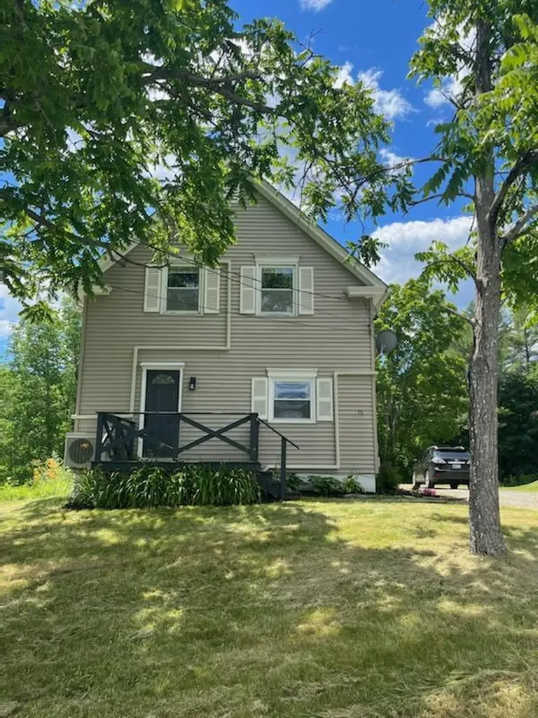 15 Elm Street E Hampden ME 04444