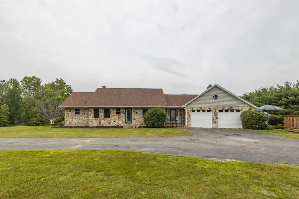 671 Augusta Road Belgrade ME 04917