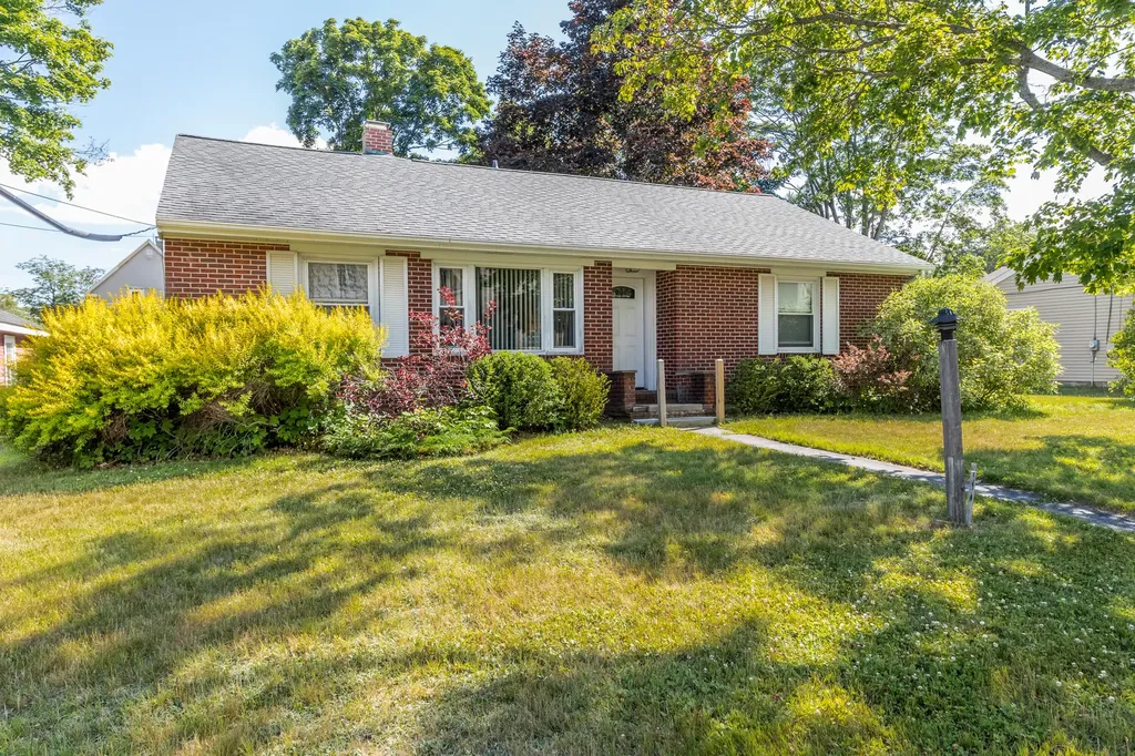 17 Saint Joseph Street Portland ME 04103