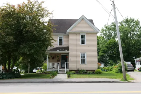 198 Highland Avenue Gardiner ME 04345