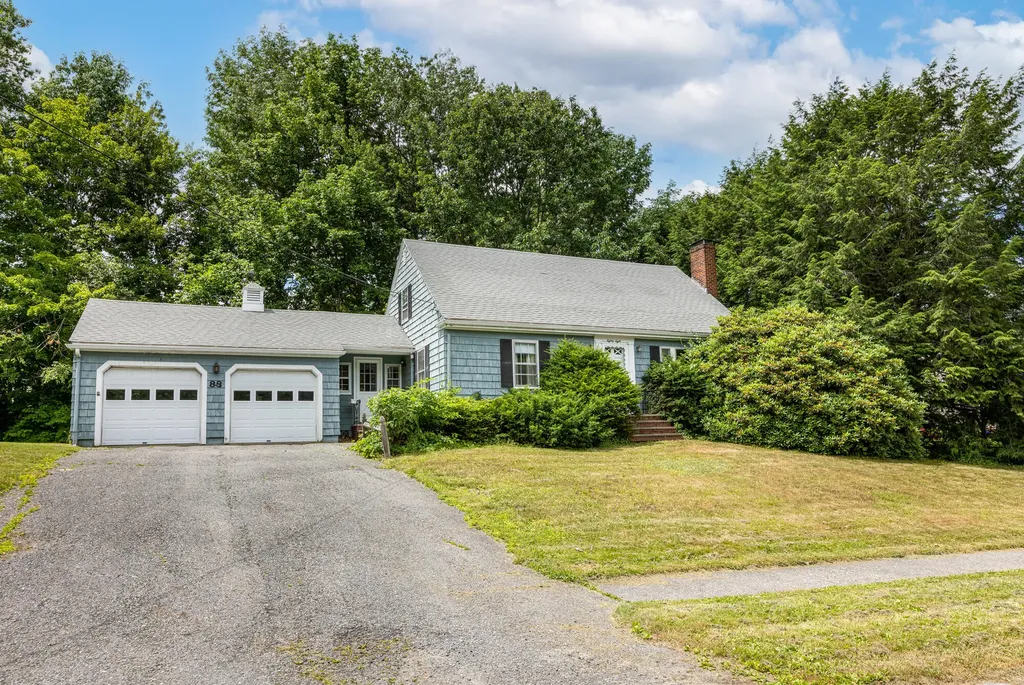 88 Curtis Road Portland ME 04103