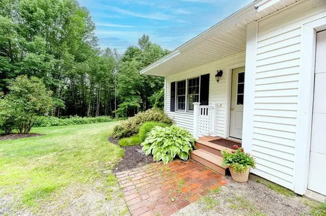 118 Applewood Drive Farmington ME 04938