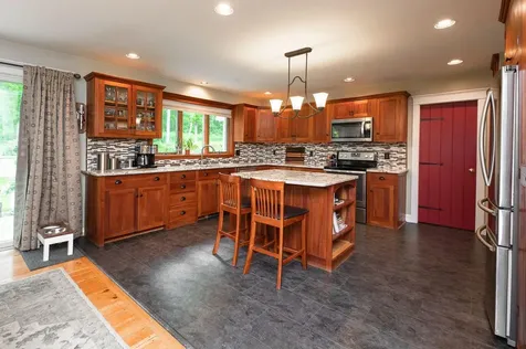 118 Applewood Drive Farmington ME 04938