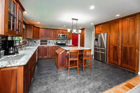 118 Applewood Drive Farmington ME 04938