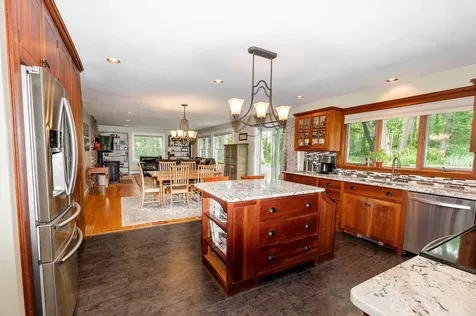 118 Applewood Drive Farmington ME 04938