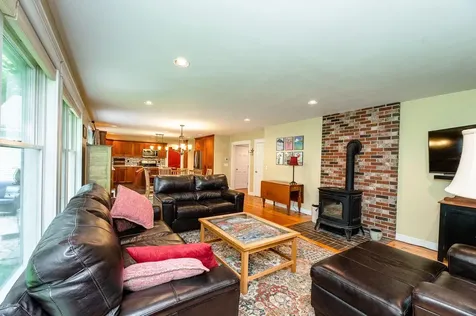 118 Applewood Drive Farmington ME 04938