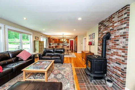 118 Applewood Drive Farmington ME 04938