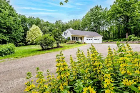 118 Applewood Drive Farmington ME 04938