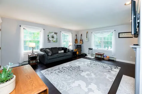 118 Applewood Drive Farmington ME 04938