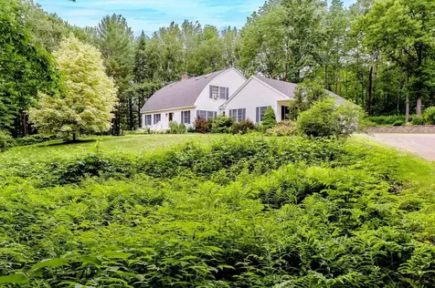 118 Applewood Drive Farmington ME 04938