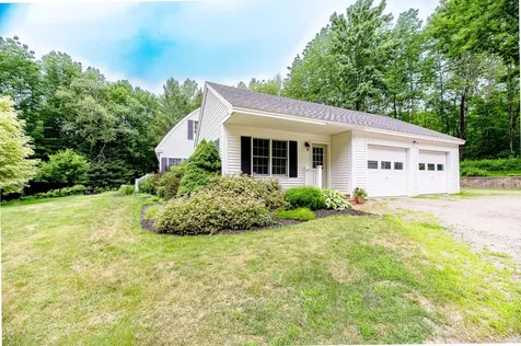 118 Applewood Drive Farmington ME 04938