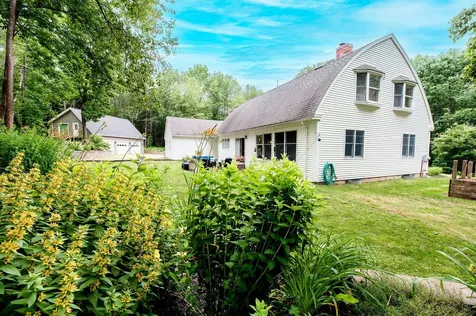 118 Applewood Drive Farmington ME 04938