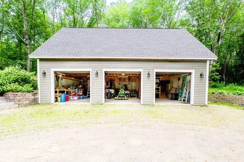 118 Applewood Drive Farmington ME 04938