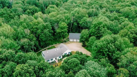 118 Applewood Drive Farmington ME 04938