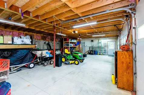 118 Applewood Drive Farmington ME 04938