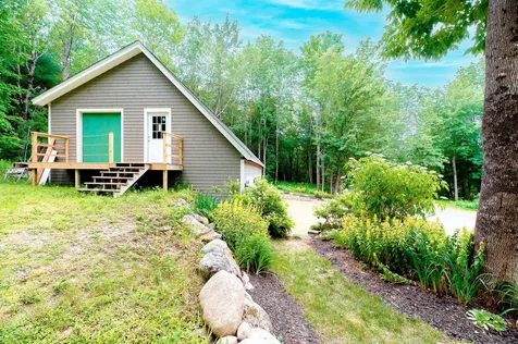 118 Applewood Drive Farmington ME 04938