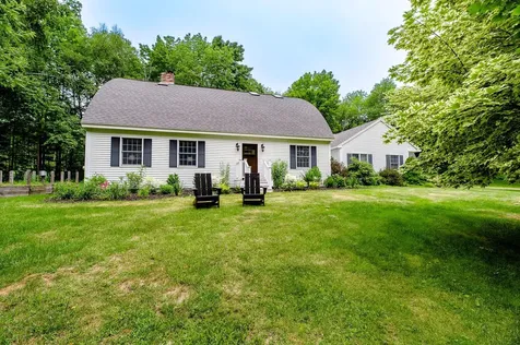 118 Applewood Drive Farmington ME 04938