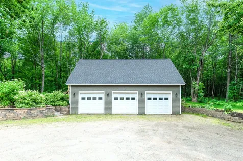118 Applewood Drive Farmington ME 04938