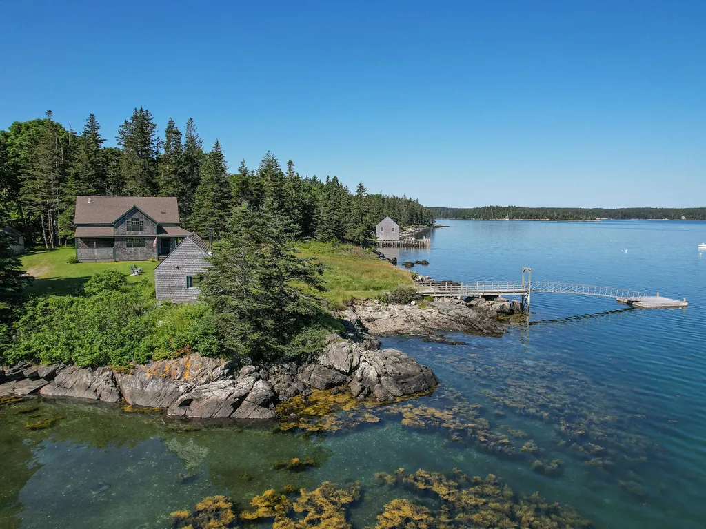318 Atlantic Road Swans Island ME 04685