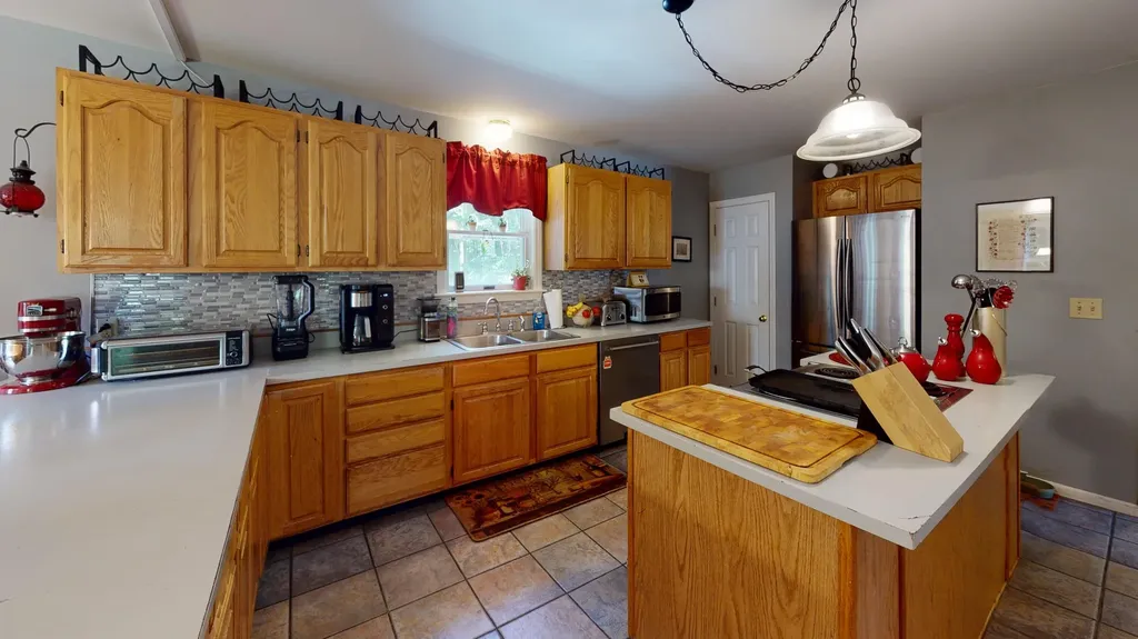 24 Woodville Road Lewiston ME 04240