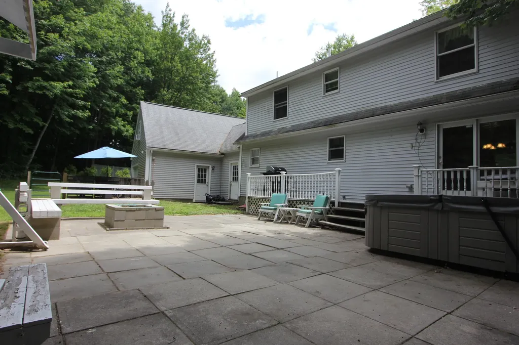 24 Woodville Road Lewiston ME 04240