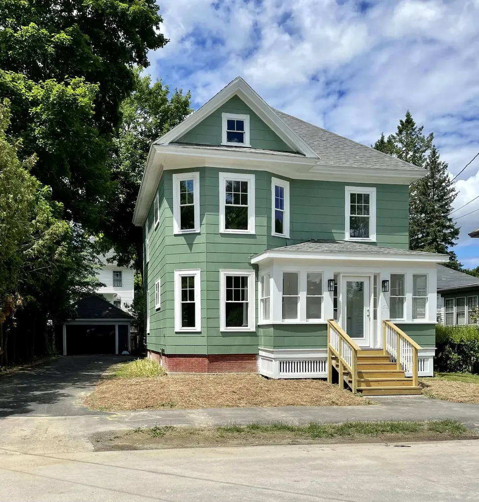 58 Grant Street Bangor ME 04401