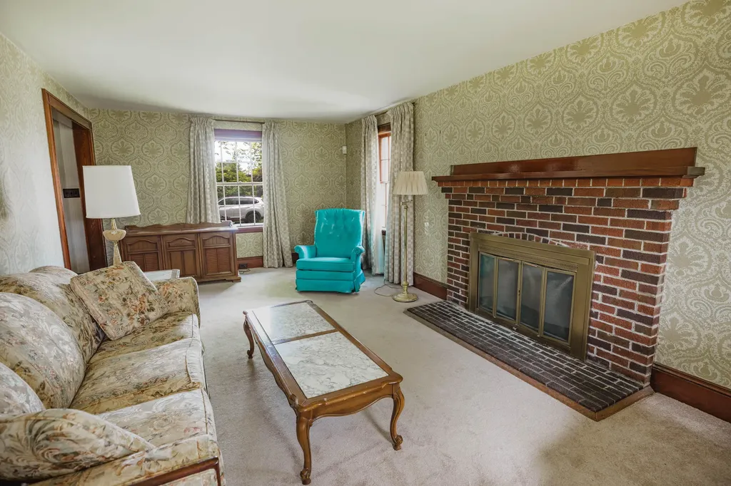 203 Nowell Road Bangor ME 04401