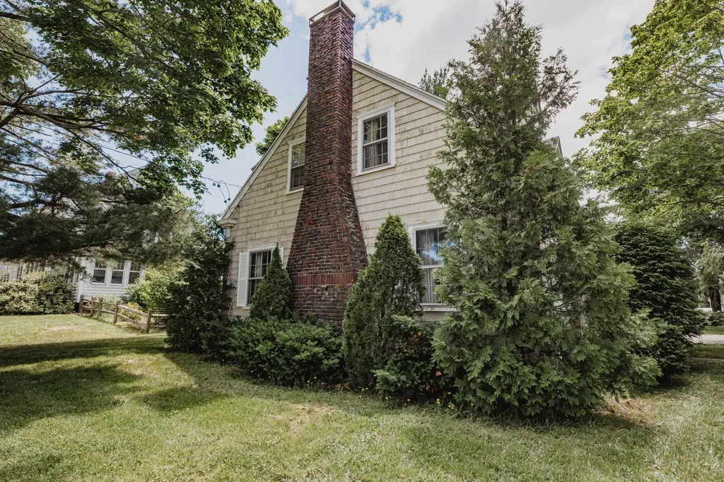 203 Nowell Road Bangor ME 04401