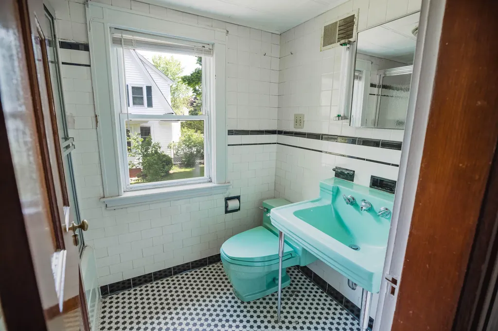 203 Nowell Road Bangor ME 04401