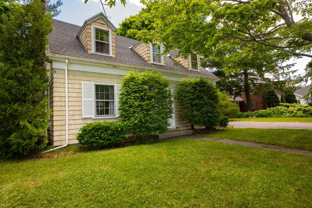 203 Nowell Road Bangor ME 04401