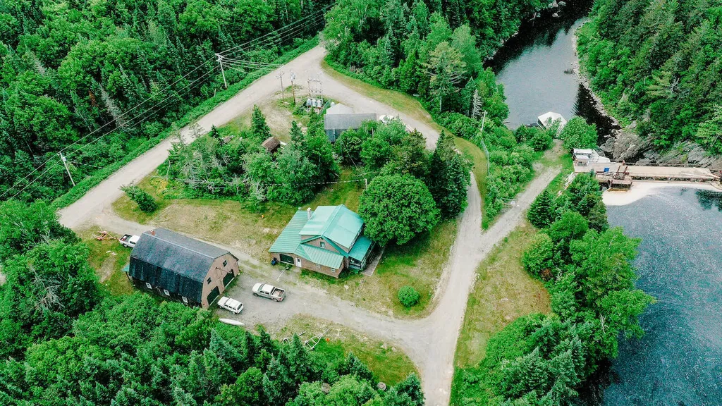 3 Power House Loop Stetsontown Twp ME 04970