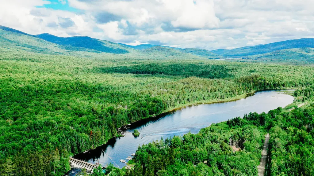 3 Power House Loop Stetsontown Twp ME 04970