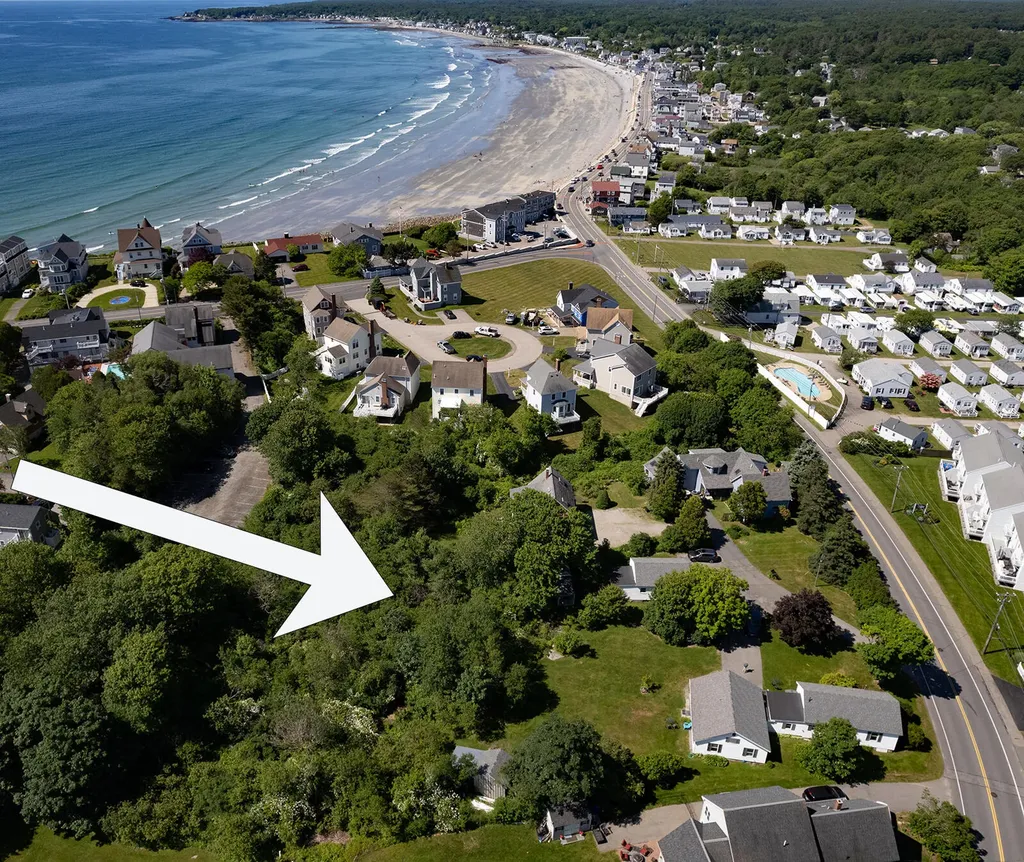 2 Beach Rose Hill York ME 03909