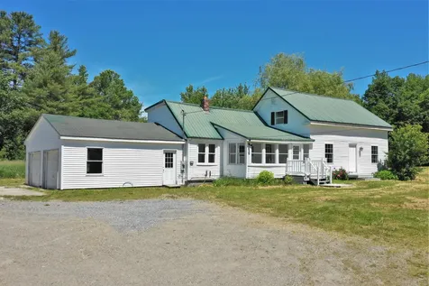 363 Stream Road Winterport ME 04496
