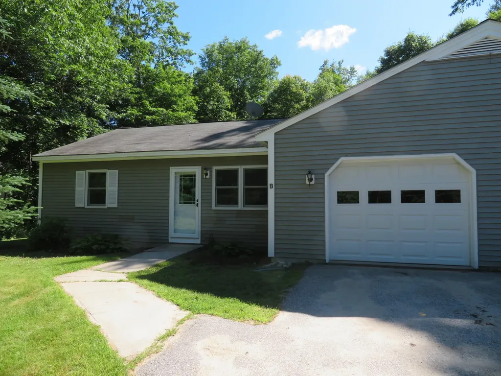 8 Two Rod Road Gray ME 04039