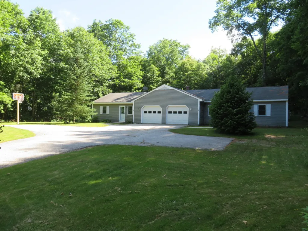 8 Two Rod Road Gray ME 04039