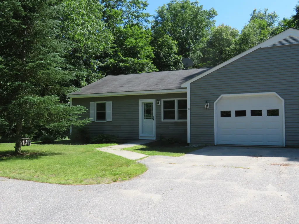 8 Two Rod Road Gray ME 04039