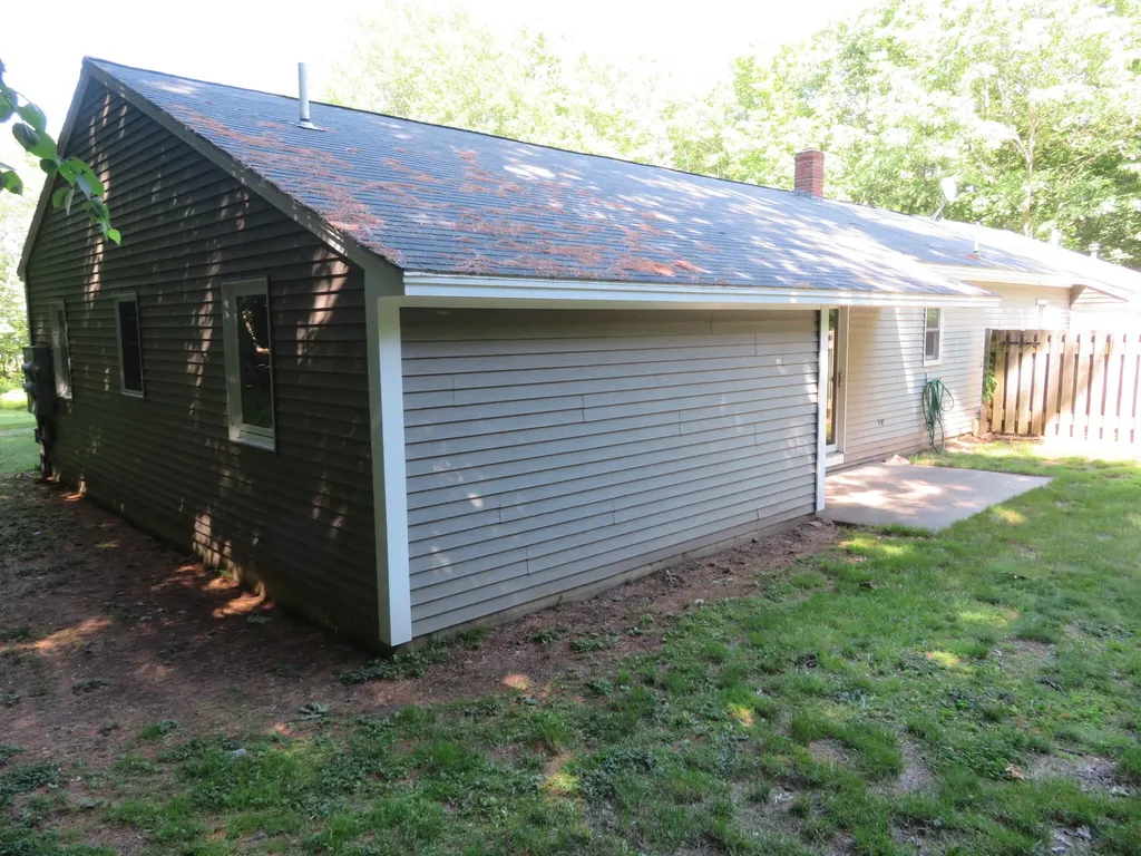 8 Two Rod Road Gray ME 04039