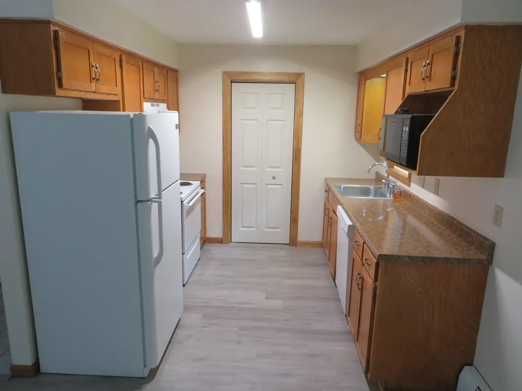 8 Two Rod Road Gray ME 04039