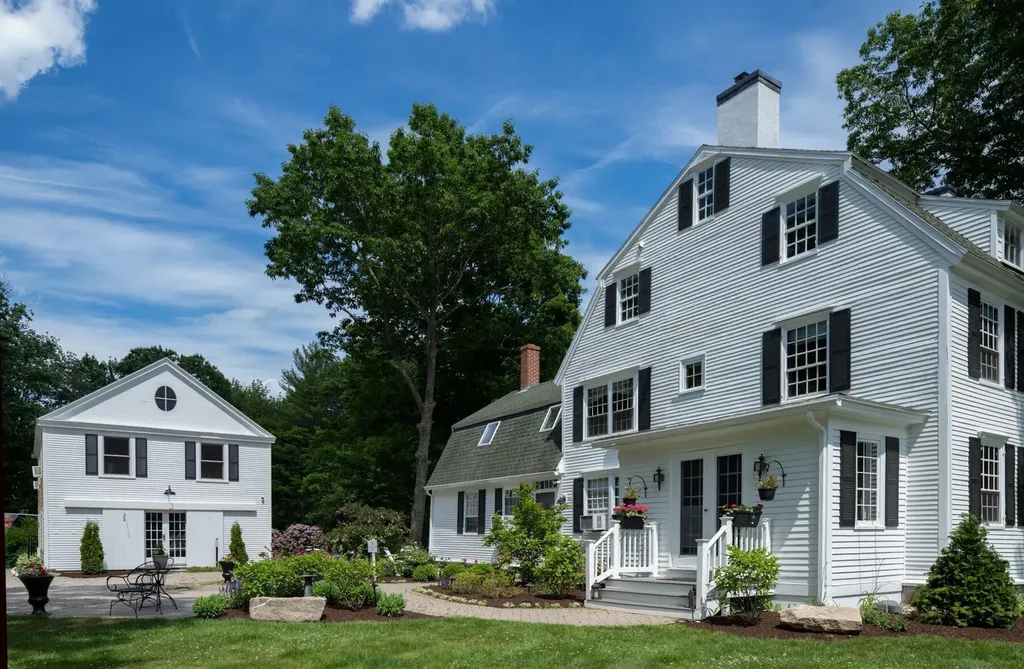 108 Summer Street Kennebunk ME 04043
