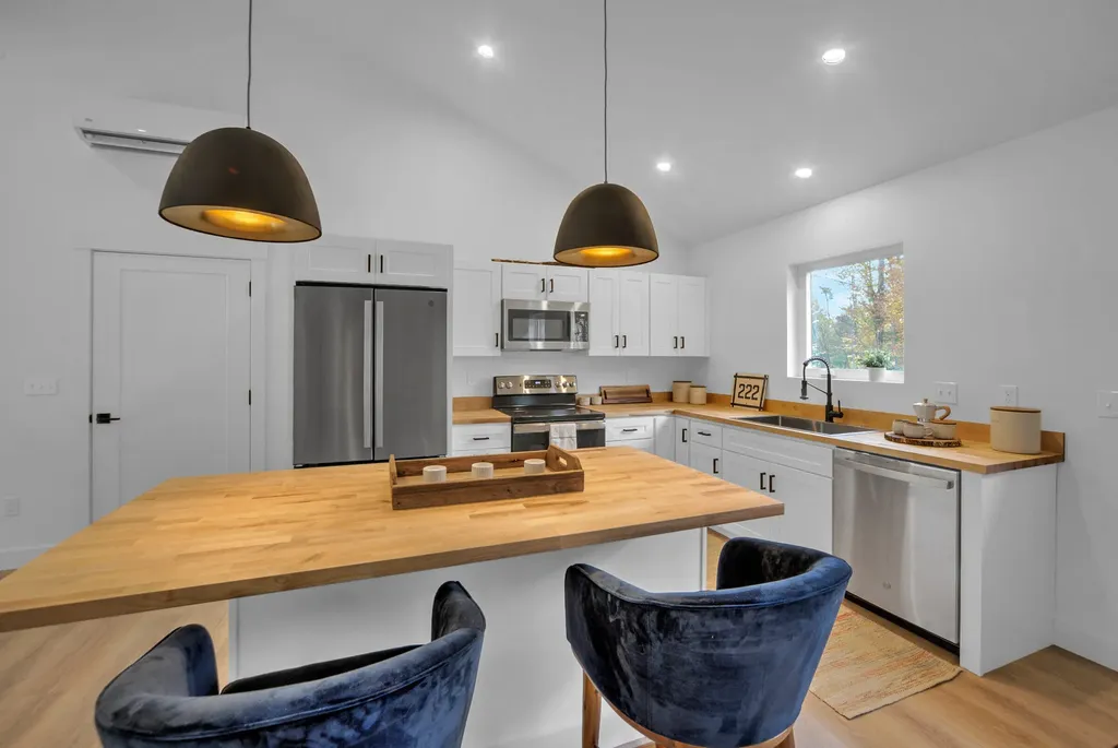 44 Woodstock Road Oakland ME 04963
