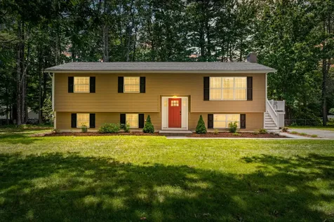 3 Stagecoach Lane Windham ME 04062