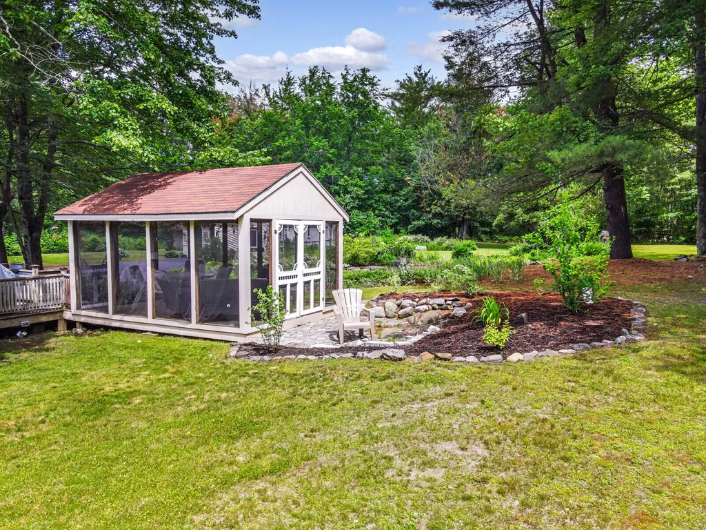 1714 Albion Road Winslow ME 04901