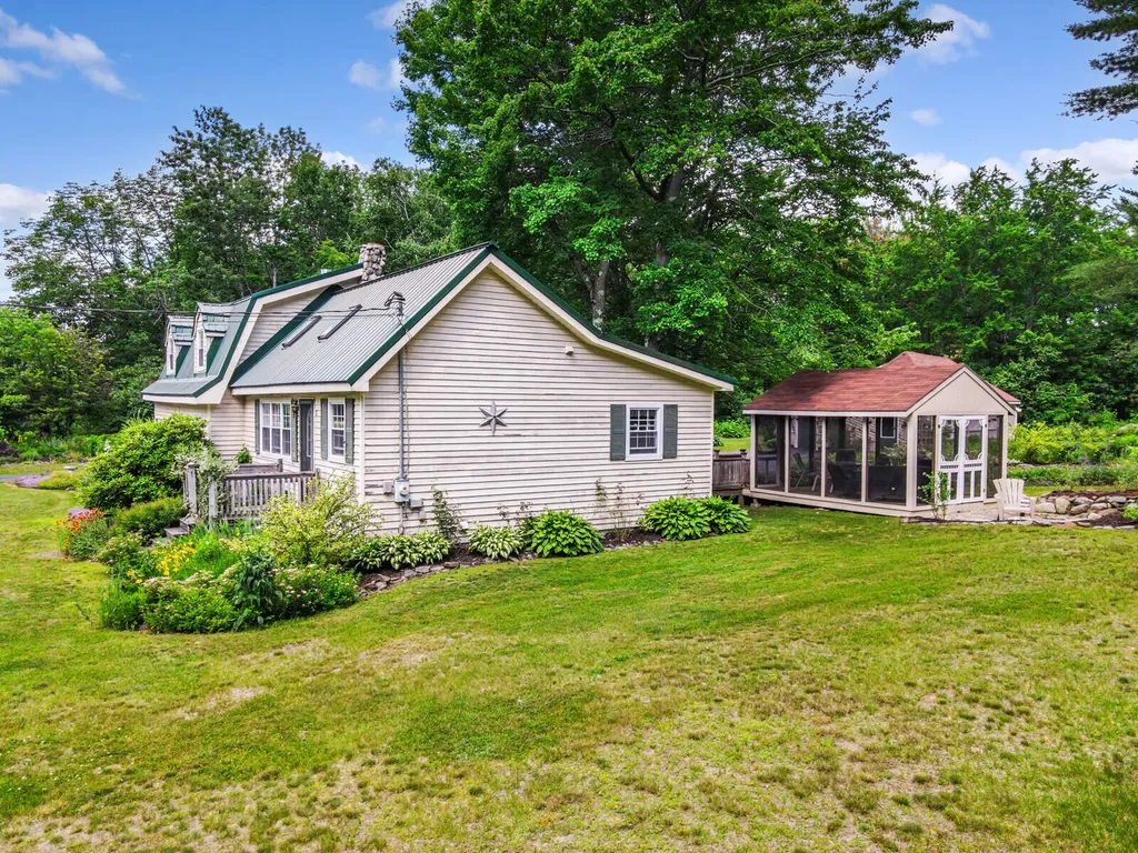 1714 Albion Road Winslow ME 04901