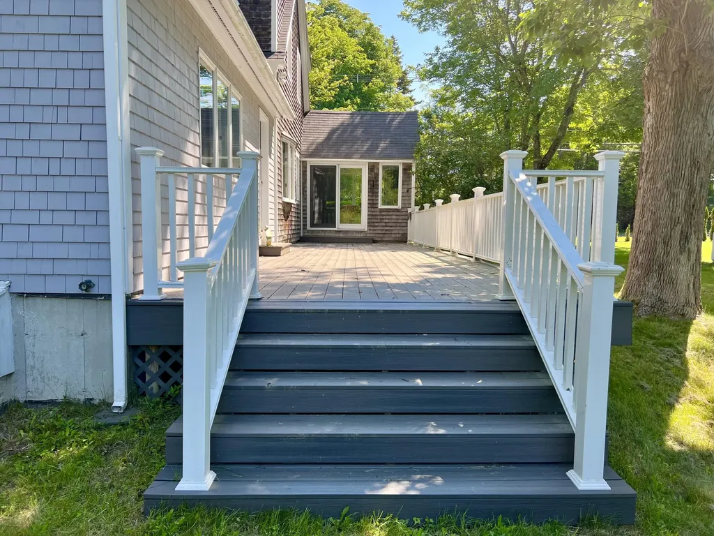 260 Main Street Southwest Harbor ME 04679